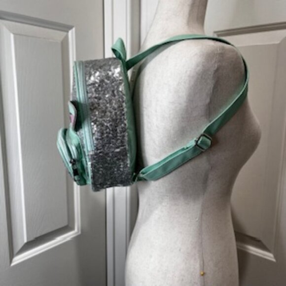 Star Wars Baby Yoda Sequin Mini Backpack Mandalorian Disney - Picture 2 of 12